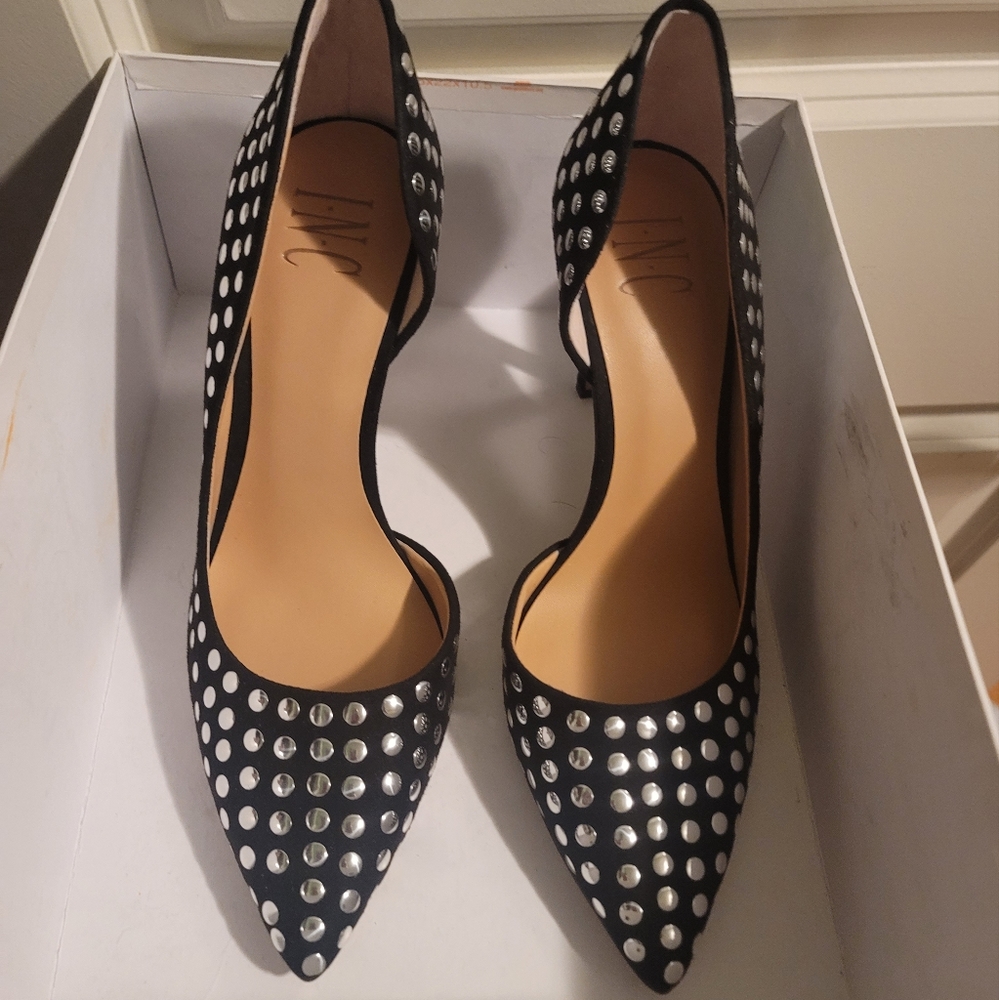 INC HEELS STUD 7M